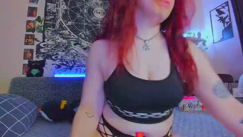 Snapshot of fearlessdiva_x chatting on 11-03-25, 02:46 Diva online show from 11-03-25, 02:46