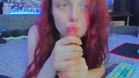 Diva online show from 11-19-25, 02:11