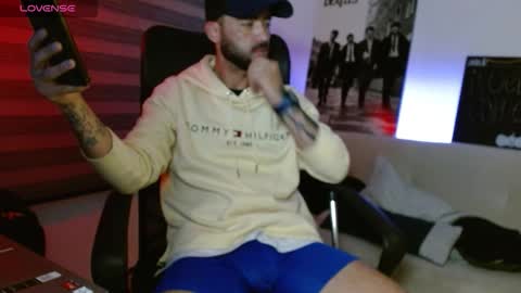 Snapshot of federico_ojitosverdes chatting on 03-01-26, 05:20 Federico Ofarrel online show from 03-01-26, 05:20