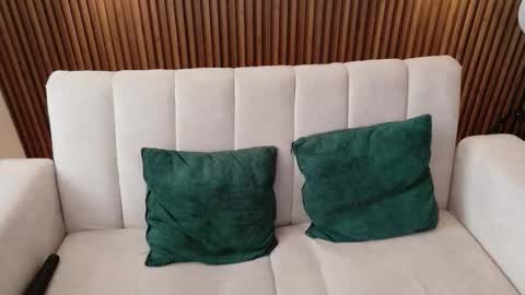 Feelena online show from 02-10-26, 04:44