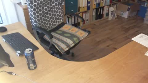 Snapshot of feet4u_barefooter chatting on 06-19-26, 07:28 feet4u_barefooter online show from 06-19-26, 07:28
