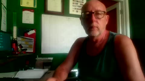 Snapshot of feet_fan69 chatting on 06-25-26, 03:16 John Buck online show from 06-25-26, 03:16