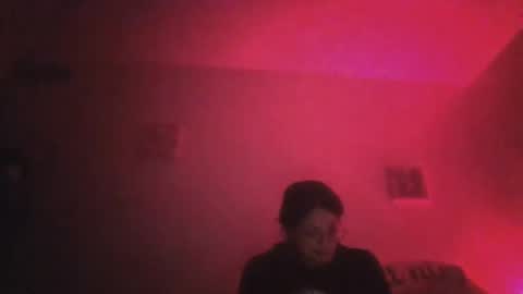 Snapshot of feetnymph chatting on 10-08-25, 12:08 Soley online show from 10-08-25, 12:08