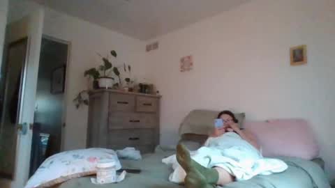 Soley online show from 03-11-26, 08:59