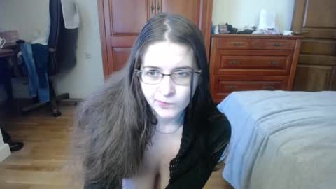 Snapshot of feliciasexy chatting on 10-19-25, 07:42 Felicia online show from 10-19-25, 07:42