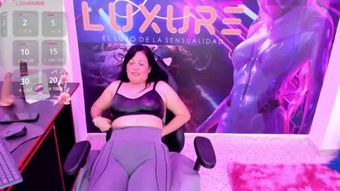 Snapshot of felinagrrr chatting on 01-23-25, 06:56 felina online show from 01-23-25, 06:56