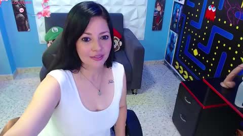 Snapshot of felinagrrr chatting on 02-18-25, 08:58 felina online show from 02-18-25, 08:58