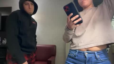 Snapshot of felinasol chatting on 12-13-25, 09:09 FelinaSol online show from 12-13-25, 09:09