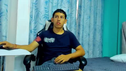 Snapshot of felipehot_gonzales chatting on 09-28-25, 12:43 felipehot_gonzales online show from 09-28-25, 12:43