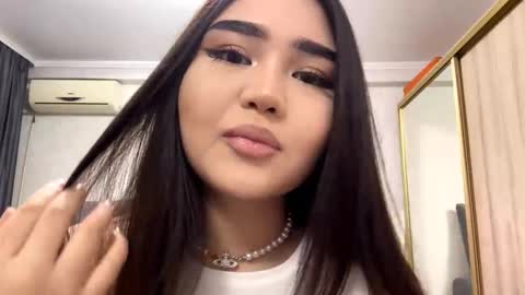 Snapshot of felisahalsema chatting on 11-11-25, 01:00 Kendji online show from 11-11-25, 01:00