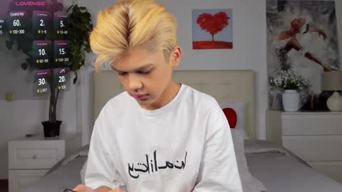 Felix online show from 02-15-25, 05:50