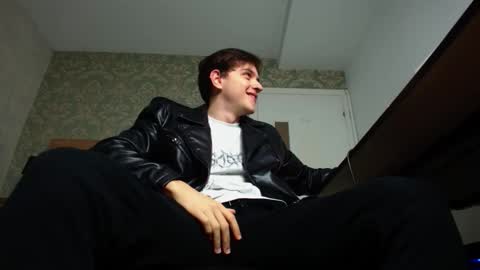 Snapshot of felixstark chatting on 10-12-25, 04:44 FelixStark online show from 10-12-25, 04:44