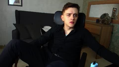 Snapshot of felixstark chatting on 11-28-25, 04:48 FelixStark online show from 11-28-25, 04:48