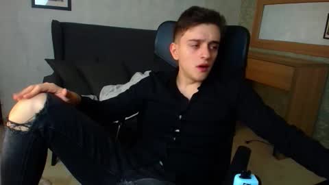 Snapshot of felixstark chatting on 11-29-25, 05:21 FelixStark online show from 11-29-25, 05:21