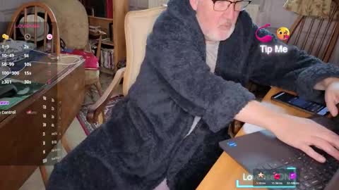 Adam online show from 11-16-25, 09:37