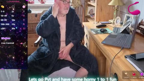 Adam online show from 04-09-26, 07:36