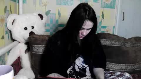 Snapshot of felvivalkitty chatting on 10-25-25, 09:39 Seva online show from 10-25-25, 09:39