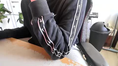 fem_alice_louis_dom online show from 04-28-26, 09:14