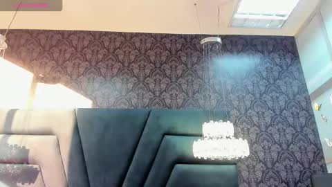 Snapshot of femboy_max chatting on 11-22-25, 11:53 Femboy Max online show from 11-22-25, 11:53