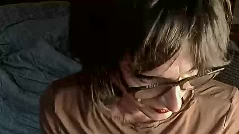 Snapshot of femme_mystique chatting on 09-27-25, 10:15 femme_mystique online show from 09-27-25, 10:15