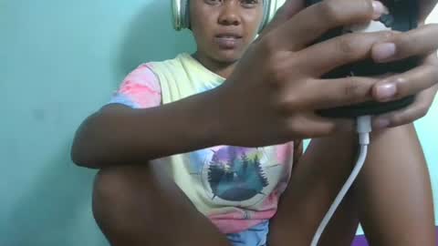 fenou122745 online show from 04-22-26, 06:31