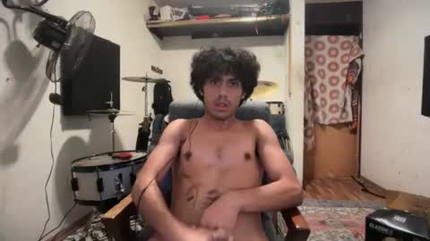 Snapshot of fer92400 chatting on 06-20-26, 11:24 fer92400 online show from 06-20-26, 11:24