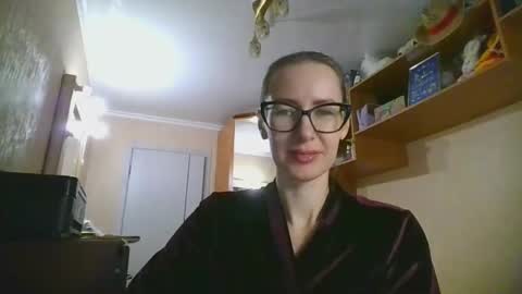 Snapshot of feraliss chatting on 11-28-25, 09:45 feraliss online show from 11-28-25, 09:45