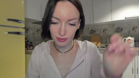 Leya online show from 04-24-26, 05:04