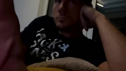 ferdl1988_1 online show from 10-05-25, 09:02