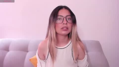fernanda  online show from 06-15-26, 02:30