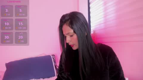 fernanda_liie_ online show from 06-11-26, 12:47