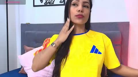 Fernandabrown s online show from 06-17-26, 12:40