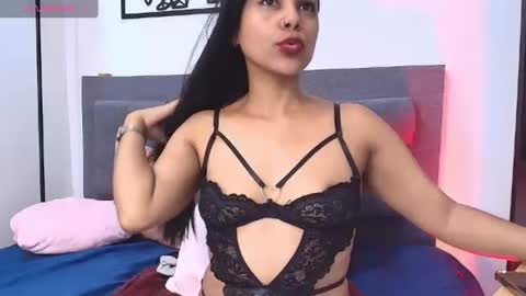 Snapshot of fernandabrown_ chatting on 06-28-26, 05:35 Fernandabrown s online show from 06-28-26, 05:35