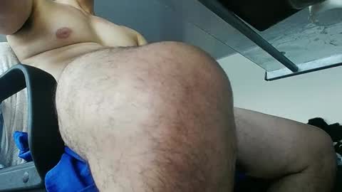 Snapshot of fernandoquindiano chatting on 01-31-25, 11:35 Samuel online show from 01-31-25, 11:35