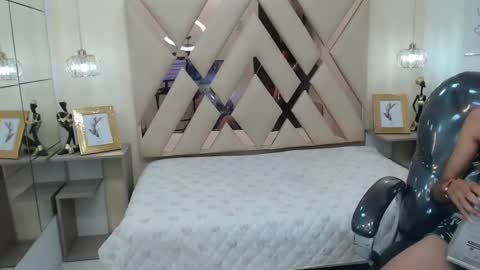 FER PHOENIX online show from 02-10-25, 06:31