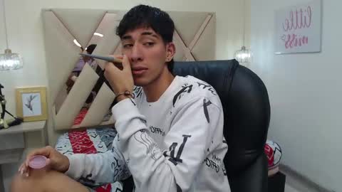 FER PHOENIX online show from 03-05-25, 03:18