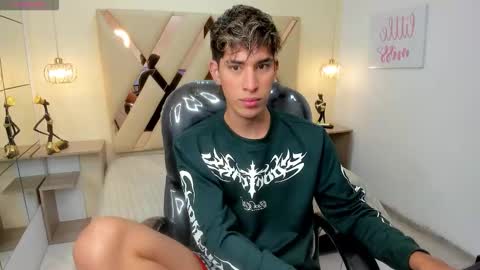 FER PHOENIX online show from 01-19-26, 03:21