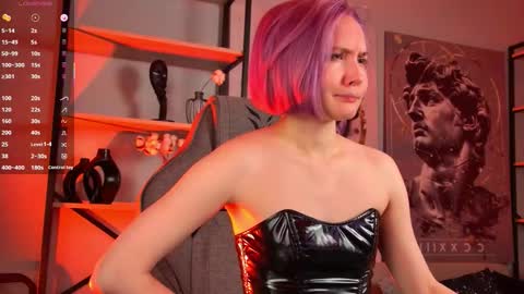 Rey online show from 10-24-25, 05:09