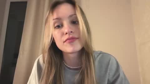 Lisa online show from 02-18-25, 12:06