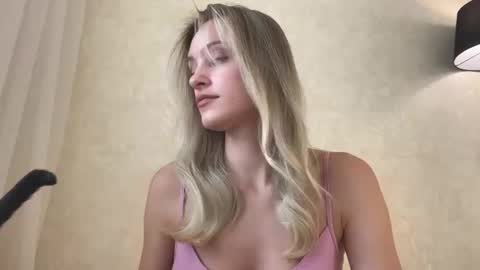 Lisa online show from 10-05-25, 06:01