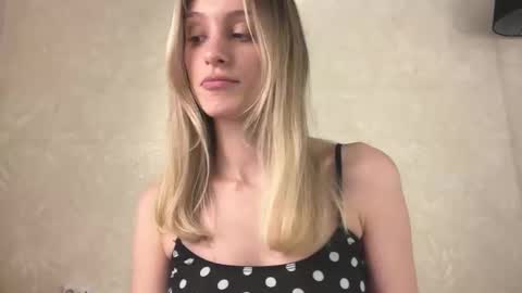 Lisa online show from 01-12-26, 01:49