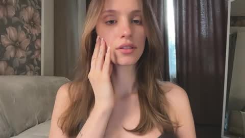 Lisa online show from 04-08-26, 11:43