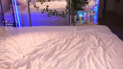     -- stay in touch with me online show from 03-04-25, 03:33