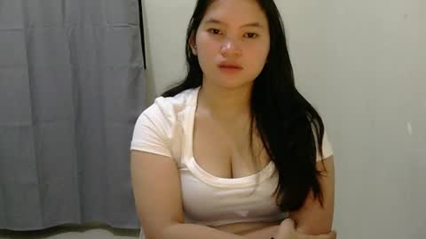 Snapshot of fhwilloughbyxx chatting on 06-26-26, 06:45 fhwilloughbyxx online show from 06-26-26, 06:45
