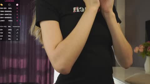 Hello there im Isabela3 online show from 06-08-26, 03:07