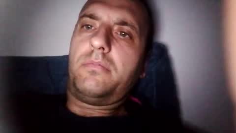 Snapshot of figonik chatting on 01-16-25, 04:17 Nick online show from 01-16-25, 04:17