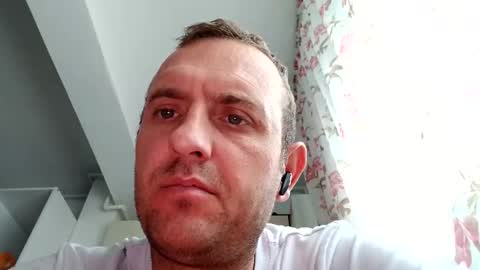 Snapshot of figonik chatting on 11-12-25, 06:03 Nick online show from 11-12-25, 06:03