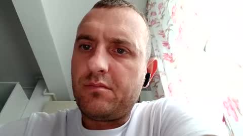 Snapshot of figonik chatting on 11-21-25, 06:34 Nick online show from 11-21-25, 06:34