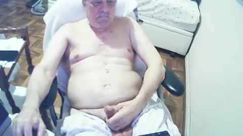 Snapshot of filhober chatting on 03-10-25, 02:39 filhober online show from 03-10-25, 02:39