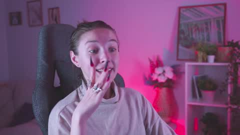 Snapshot of filipinaadams chatting on 12-14-24, 03:04 cap and Lana  online show from 12-14-24, 03:04